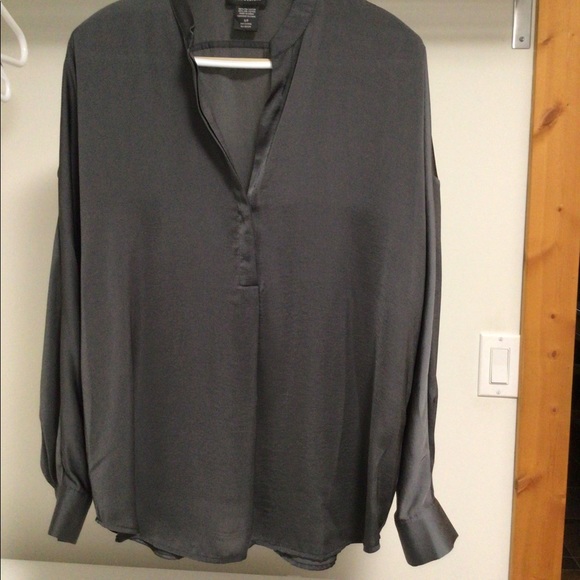 Dressy top - Picture 2 of 3